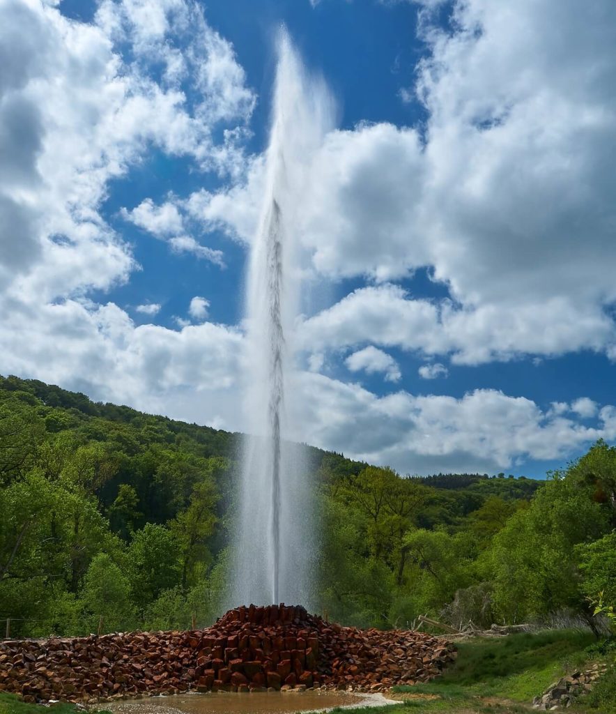 Geysir Andernach Rheinradweg