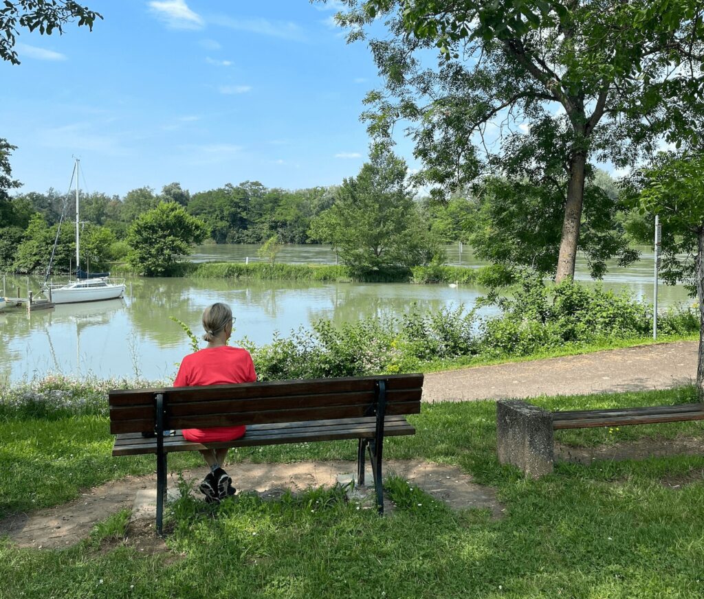 Pausenplatz bei Nauticclub Breisach Rheinradweg